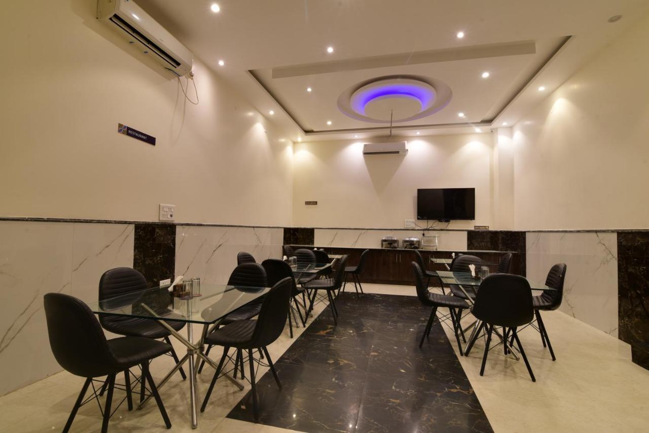 Olivia Hotels At Delhi Airport Ню Делхи Екстериор снимка